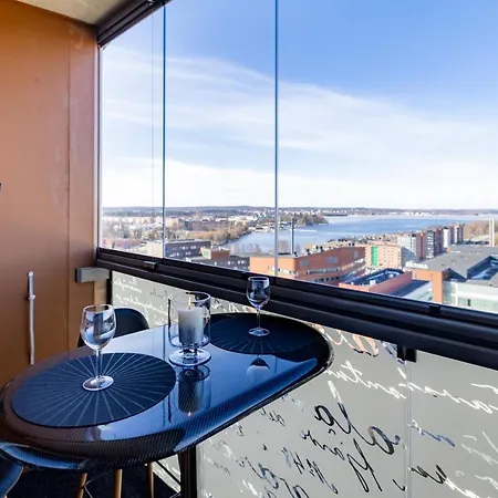 Wallesmanni Ja Helppo Pysaekoeinti * Tampere